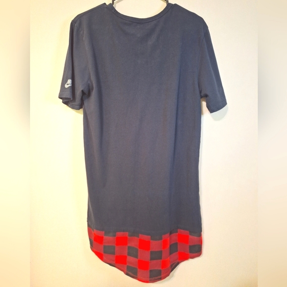 NIKE Air Force 1 medium athletic cut cotton tee shirt black red plaid bottom - Picture 8 of 8